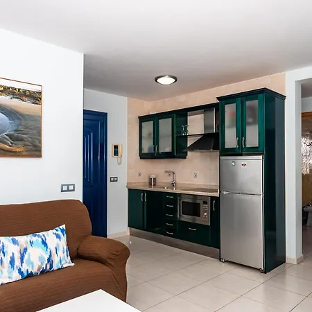 Apartament Marina Rubicon Number 4 *